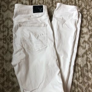 American Eagle White Skinny jeggings. Size 10